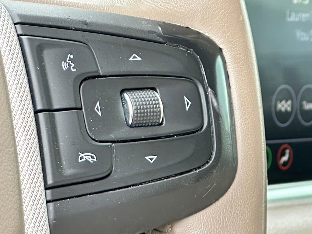 Used 2021 GMC Yukon XL Denali AWD/4WD image 22