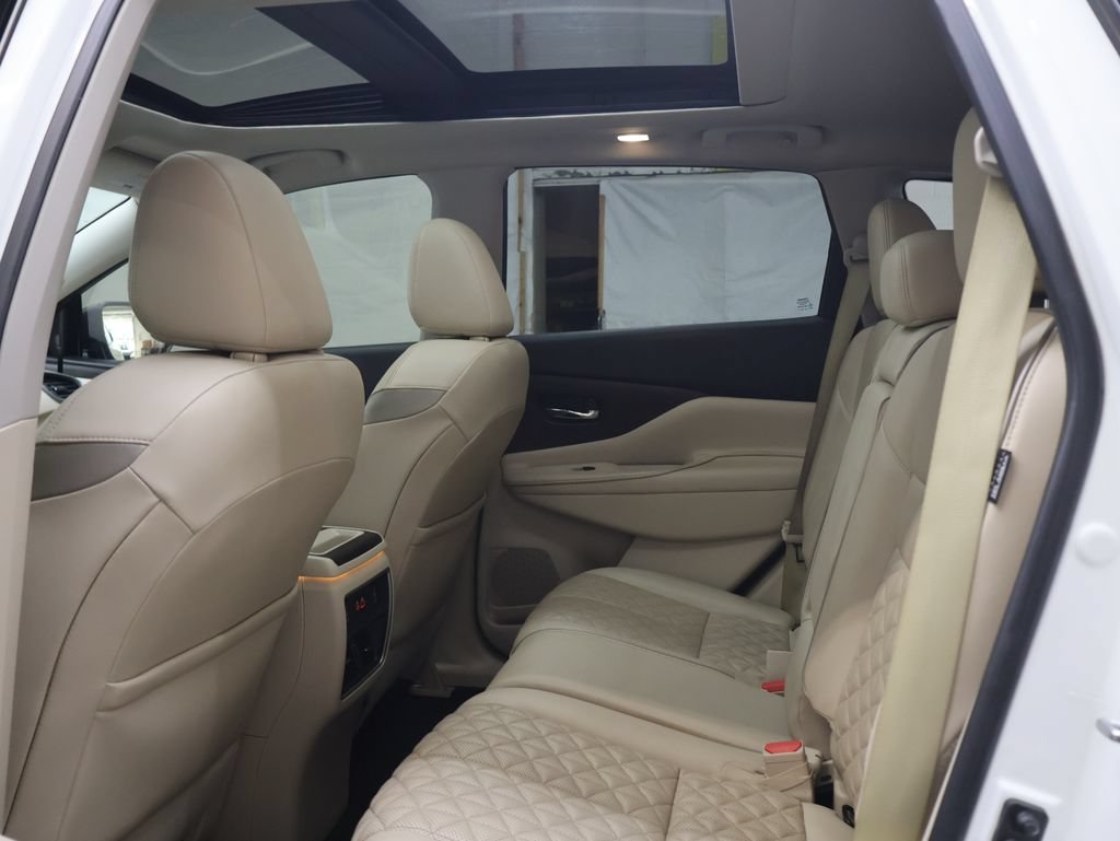 Used 2019 Nissan Murano Platinum w/ Cargo Package FWD image 14