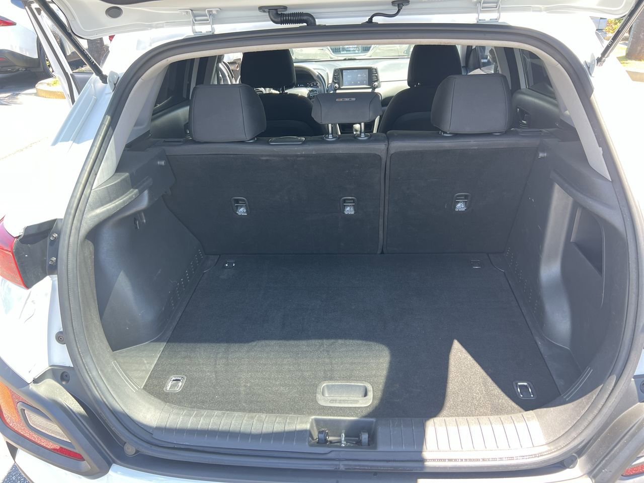 Used 2021 Hyundai Kona SE FWD image 33