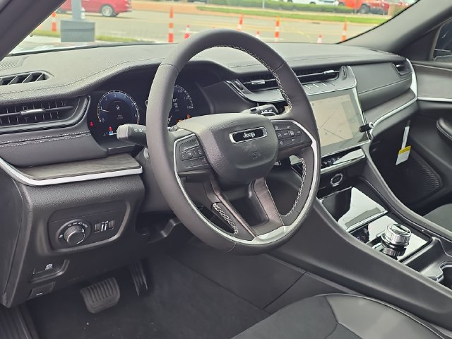 New 2026 Jeep Grand Cherokee L 4WD image 11