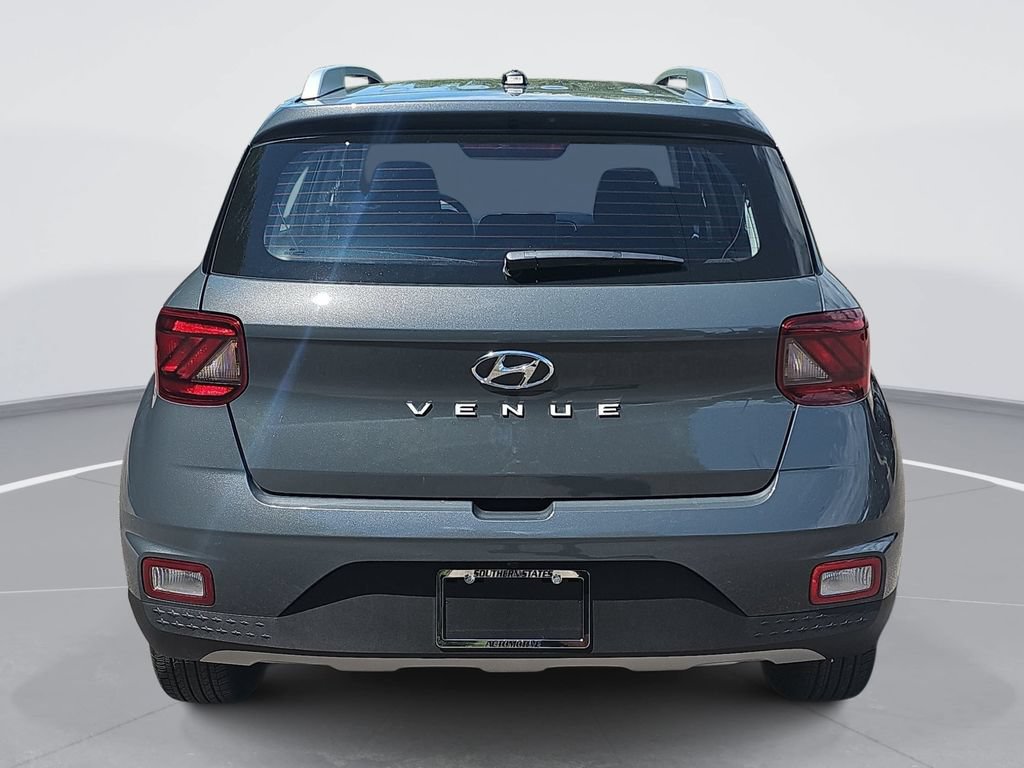 New 2026 Hyundai Venue SEL FWD image 6