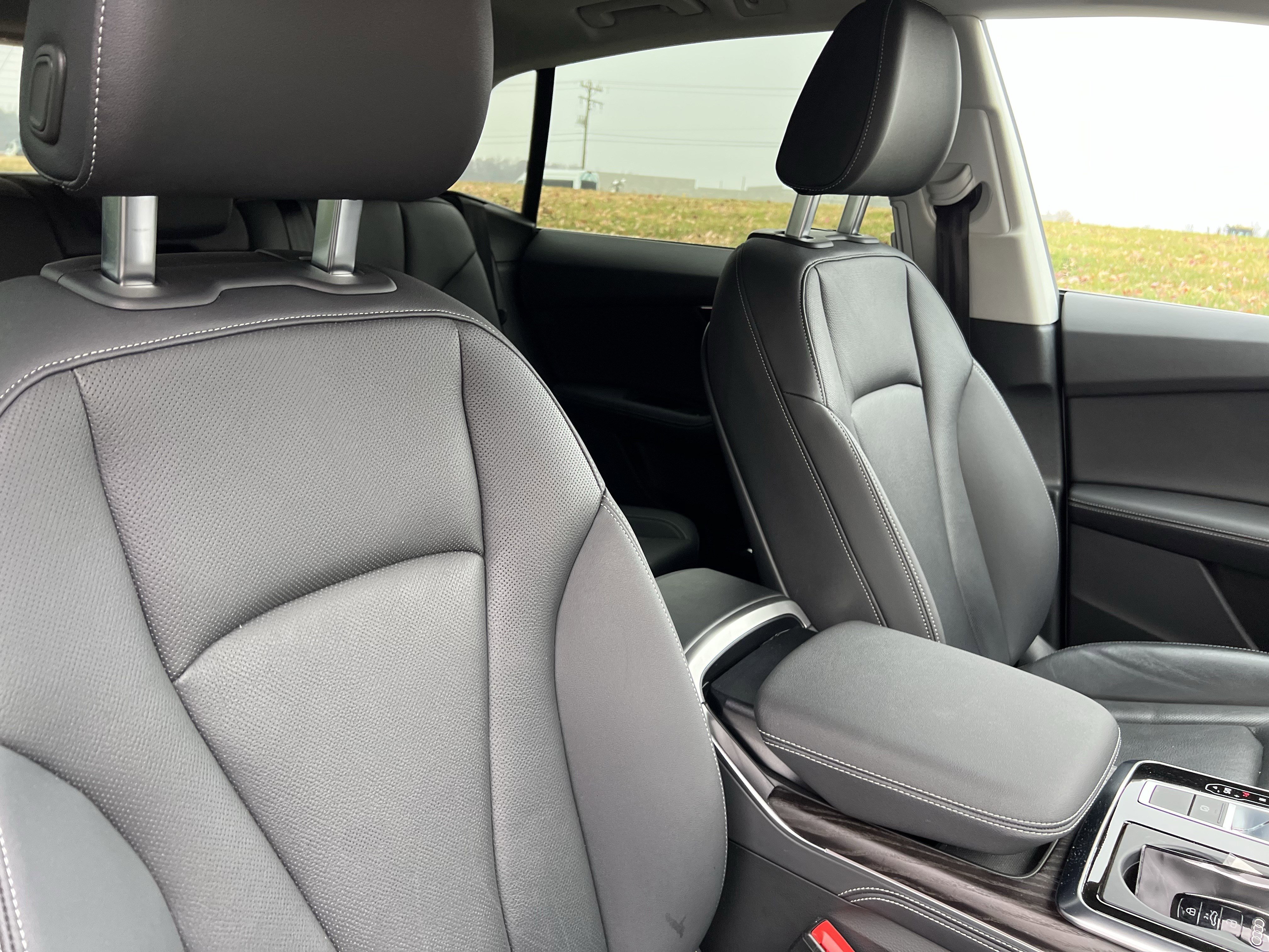 Used 2023 Audi Q8 Premium Plus image 35