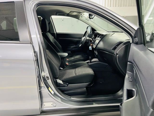 Used 2023 Mitsubishi Outlander Sport ES image 33