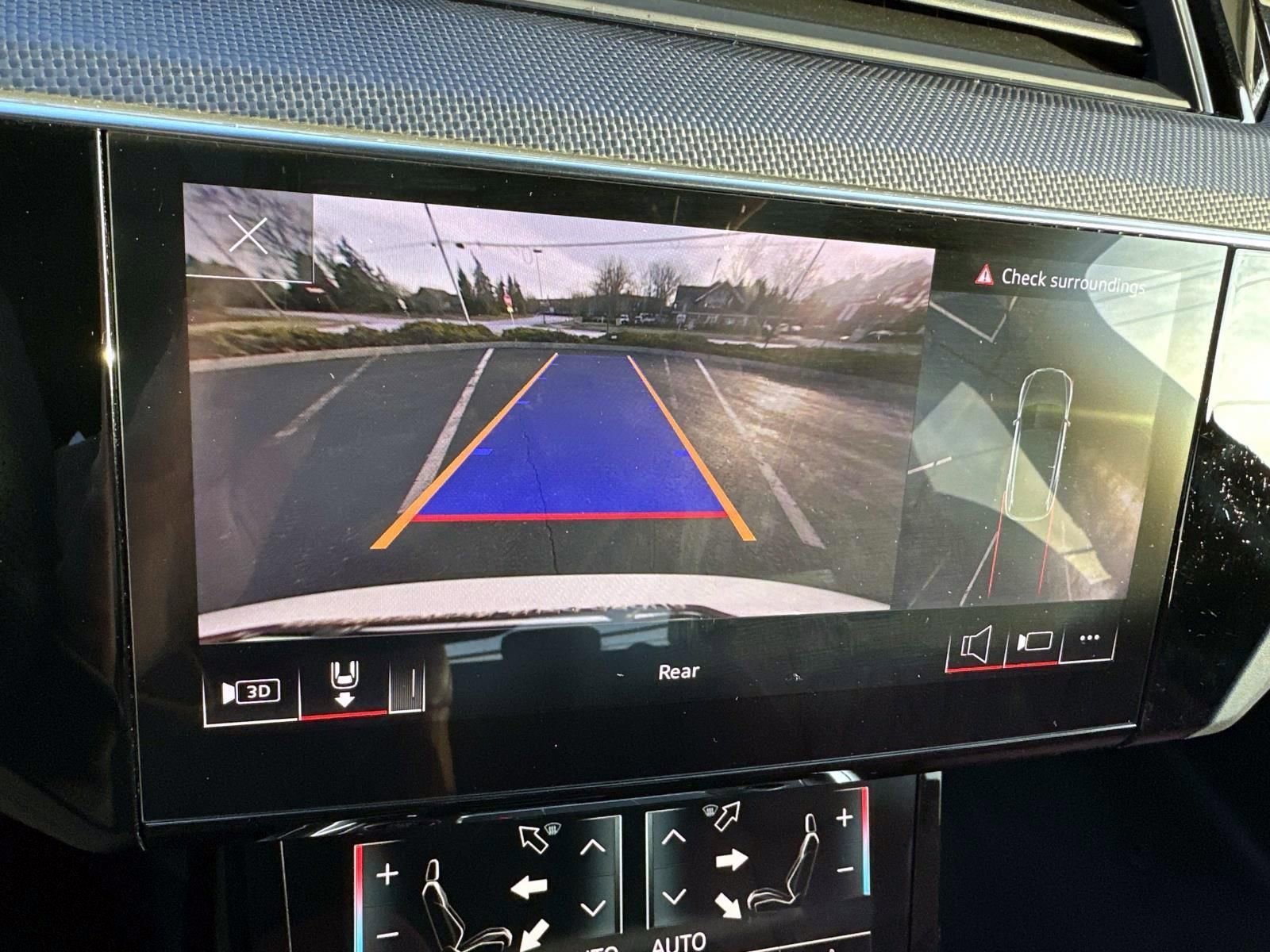 Used 2023 Audi e-tron S Premium Plus w/ Black Optic Package image 21