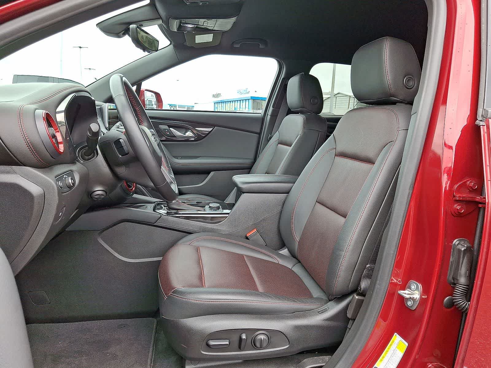 Used 2019 Chevrolet Blazer RS FWD image 25