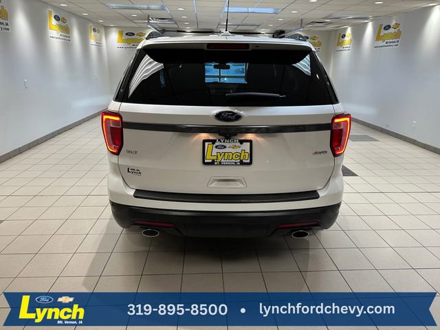 Used 2019 Ford Explorer XLT w/ Equipment Group 202A AWD/4WD image 27