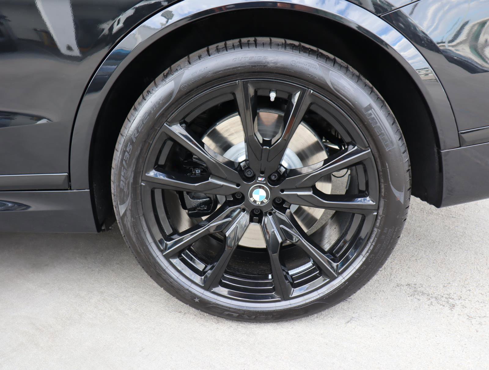 New 2026 BMW X7 M60i image 10