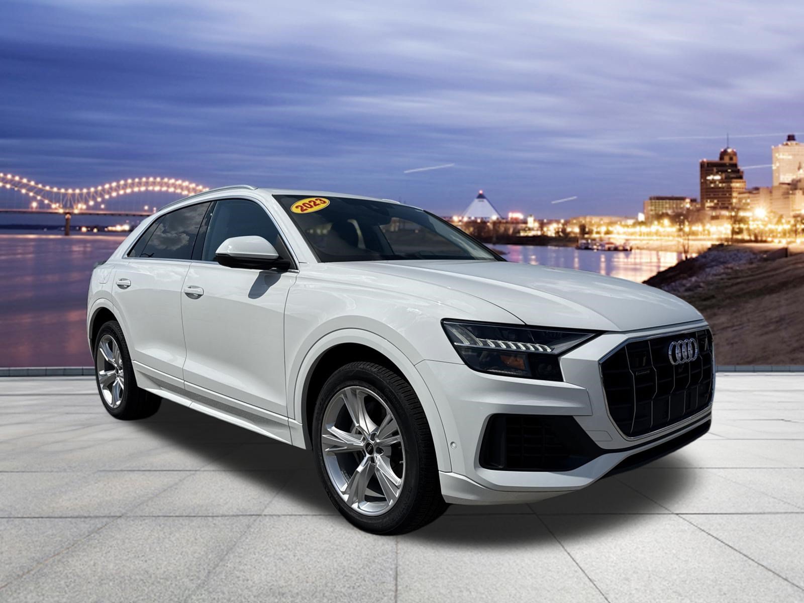 Used 2023 Audi Q8 Premium w/ Convenience Package AWD/4WD image 4