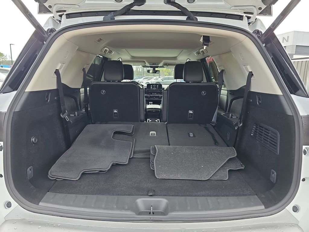 Used 2025 Nissan Pathfinder SL w/ SL Premium Package image 17