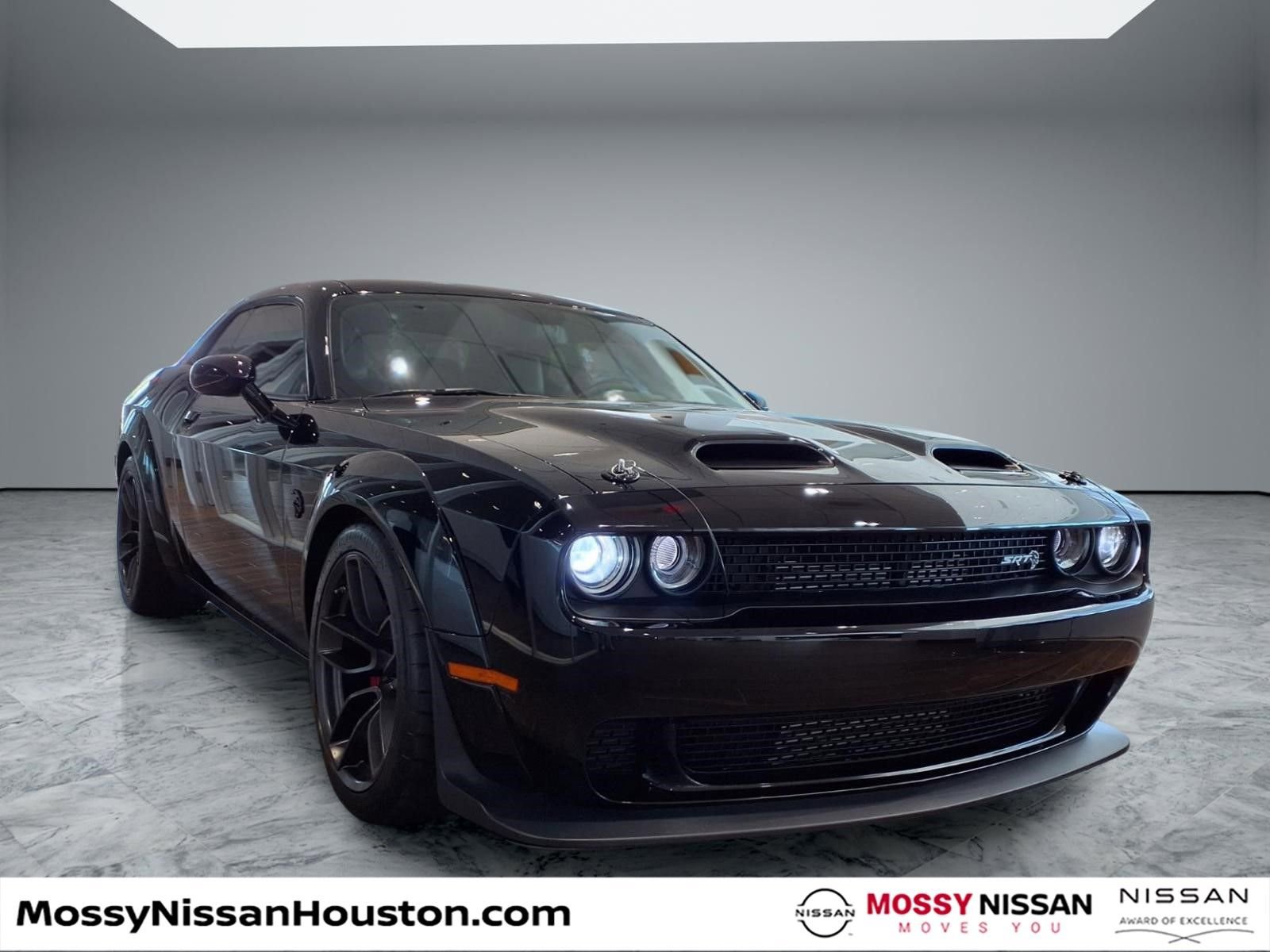 Used 2019 Dodge Challenger SRT Hellcat Redeye image 1