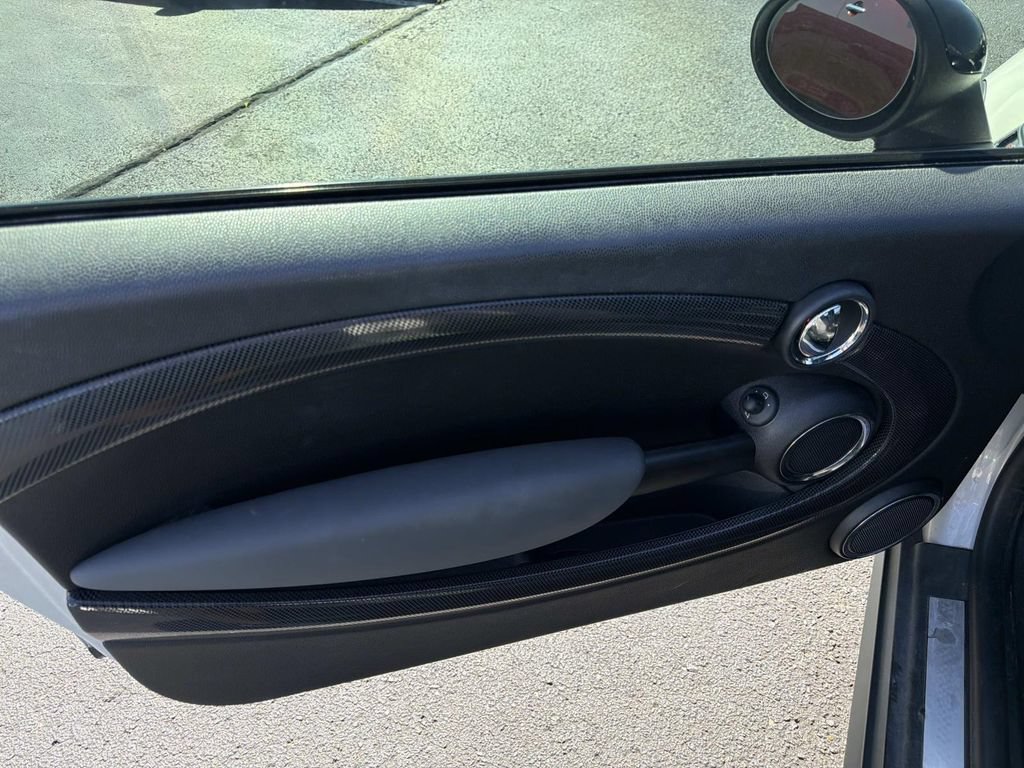 Used 2011 MINI Cooper S FWD image 17