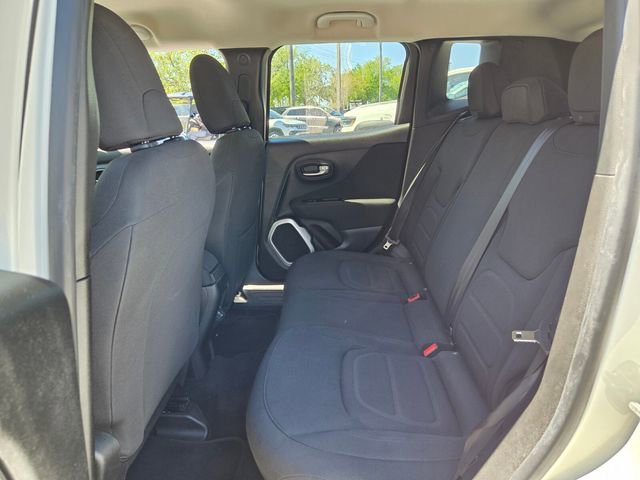 Used 2018 Jeep Renegade Latitude image 14