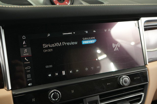 Used 2022 Porsche Macan S image 45