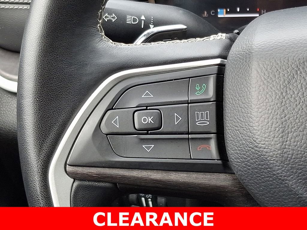 Used 2022 Jeep Grand Cherokee L Limited AWD/4WD image 24