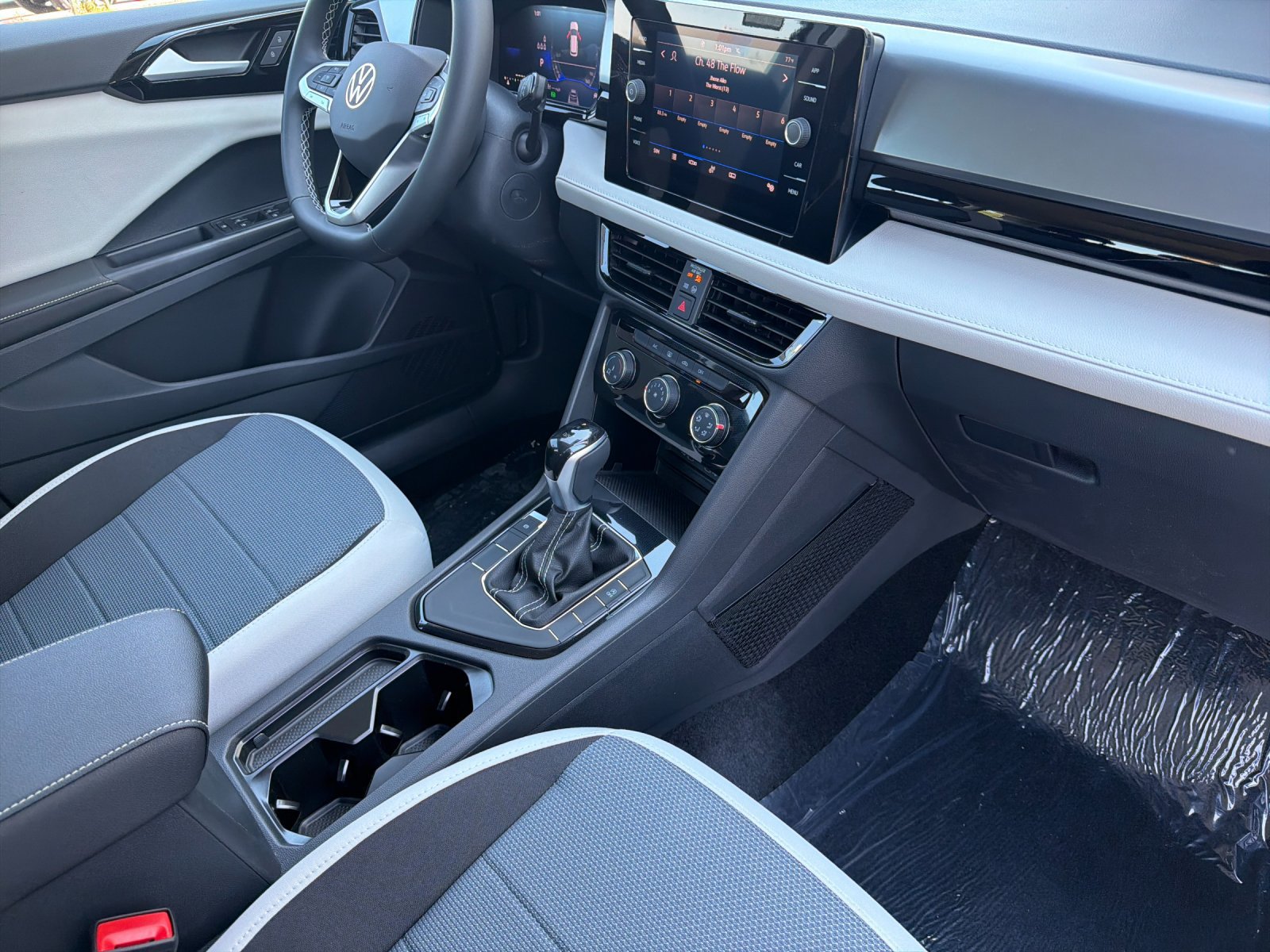 New 2027 Volkswagen Taos S FWD image 16