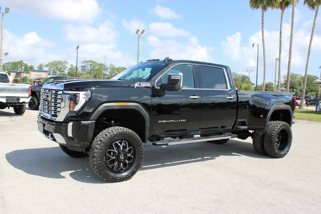 Used 2024 GMC Sierra 3500 Denali w/ Denali Reserve Package AWD/4WD image 5