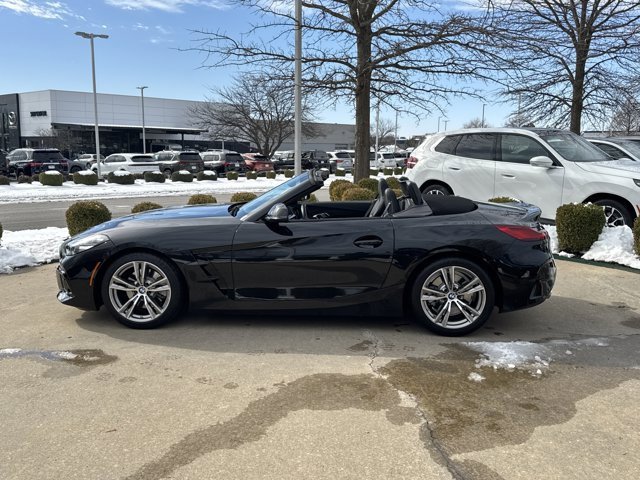 Certified 2025 BMW Z4 sDrive30i image 8