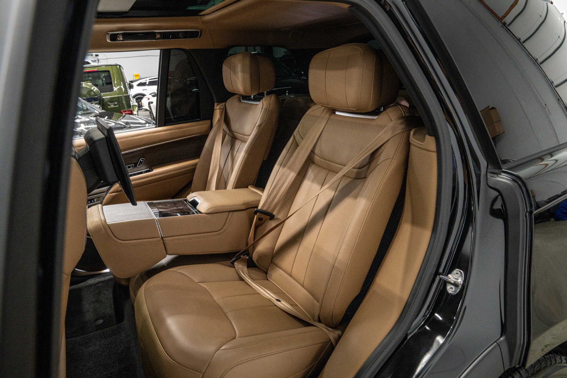 Used 2024 Land Rover Range Rover Autobiography AWD/4WD image 15