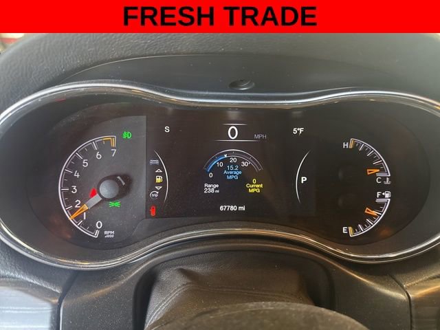 Used 2019 Jeep Grand Cherokee Altitude image 13