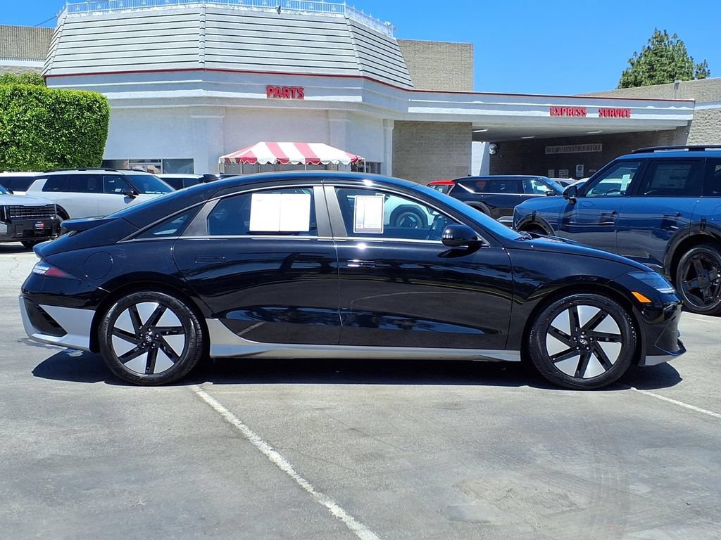 Used 2024 Hyundai Ioniq 6 SE RWD image 6
