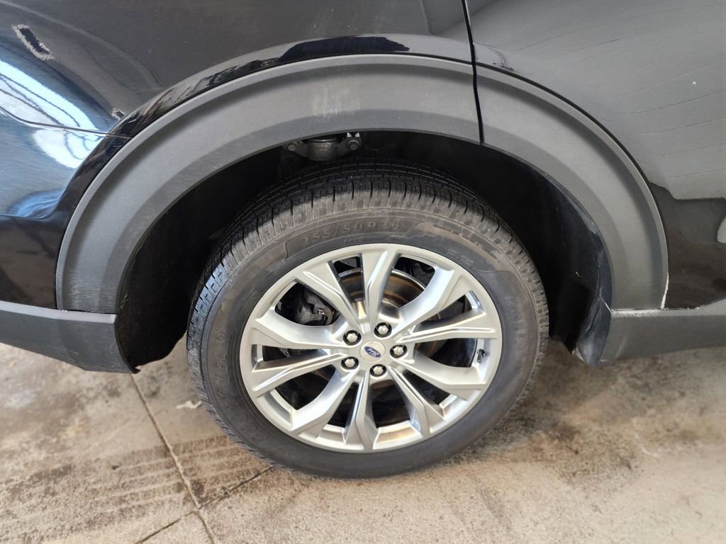 Used 2021 Ford Explorer Limited image 46