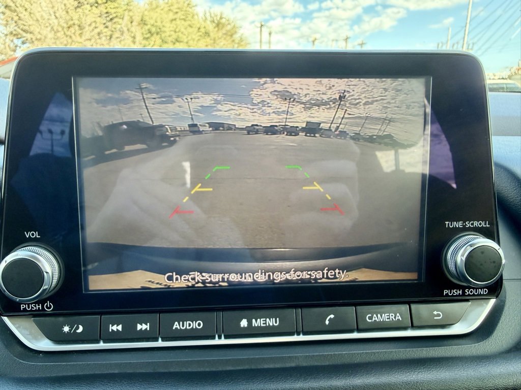 Used 2021 Nissan Rogue S image 23