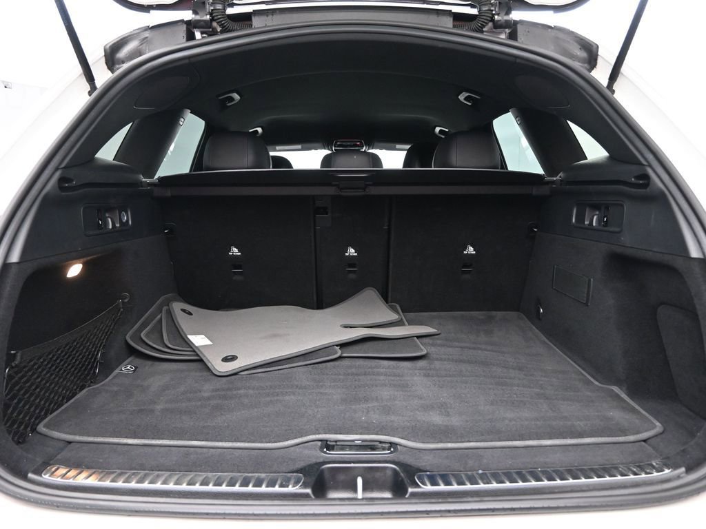 Used 2023 Mercedes-Benz GLC 300 image 24