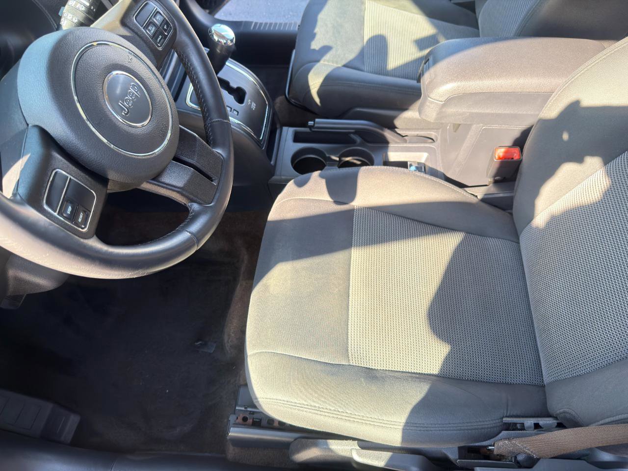 Used 2015 Jeep Patriot Latitude AWD/4WD image 20
