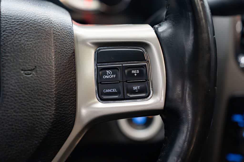 Used 2016 RAM 2500 Laramie w/ Convenience Group AWD/4WD image 17