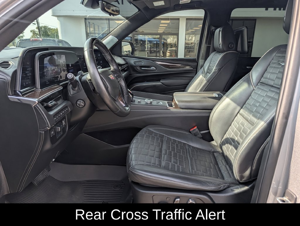 Used 2023 Cadillac Escalade ESV Sport Platinum AWD/4WD image 28
