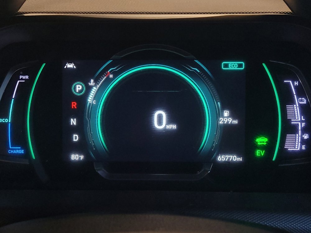 Used 2022 Hyundai Ioniq SE image 23
