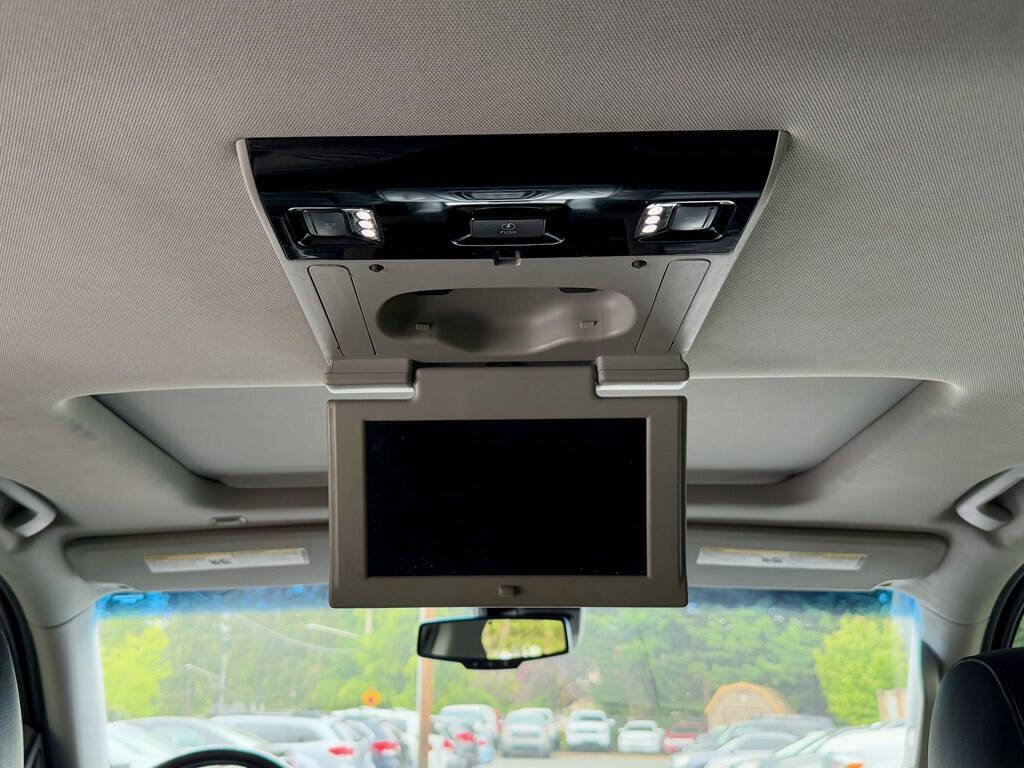 Used 2016 Cadillac Escalade Luxury image 26