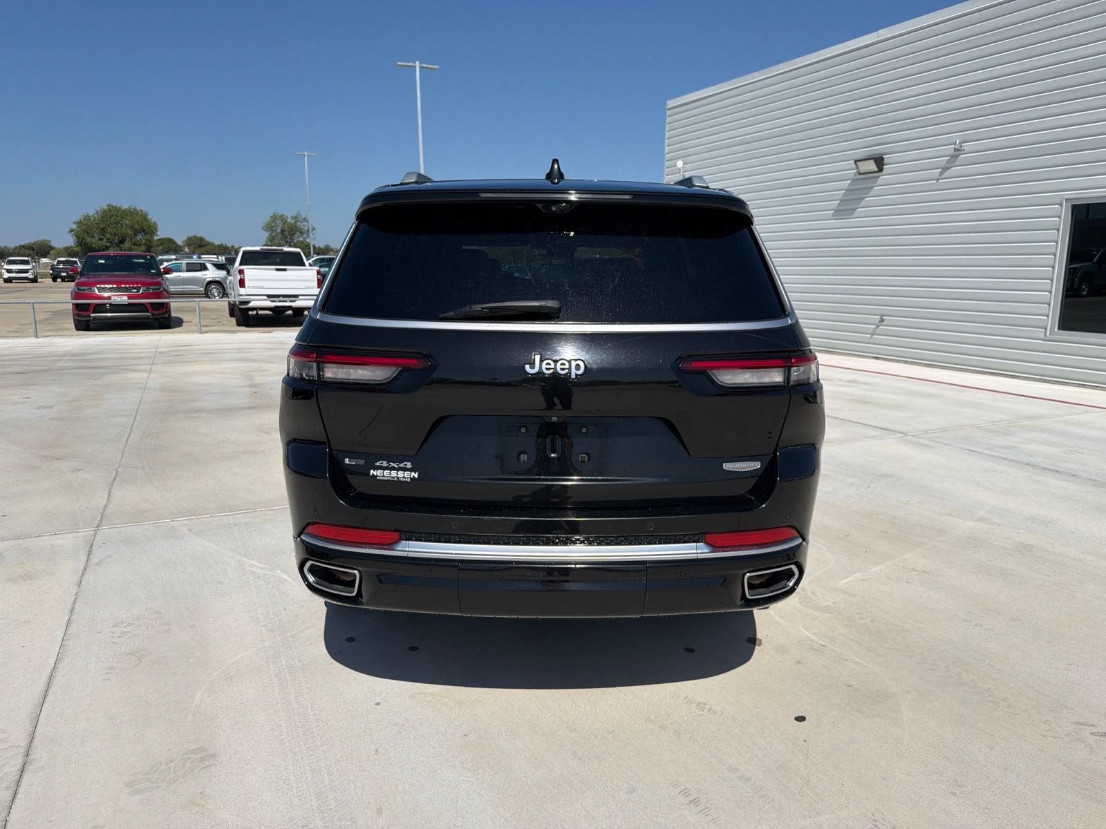 Used 2021 Jeep Grand Cherokee L Summit AWD/4WD image 6