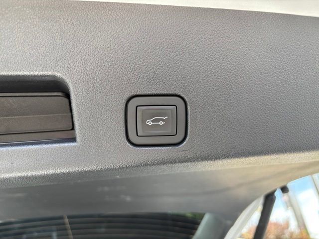 Certified 2025 GMC Acadia Denali w/ Super Cruise Package AWD/4WD image 11