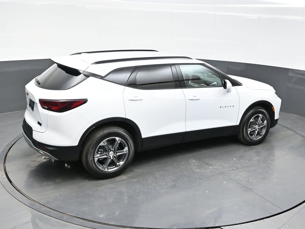 Used 2025 Chevrolet Blazer LT w/ Convenience Package image 37