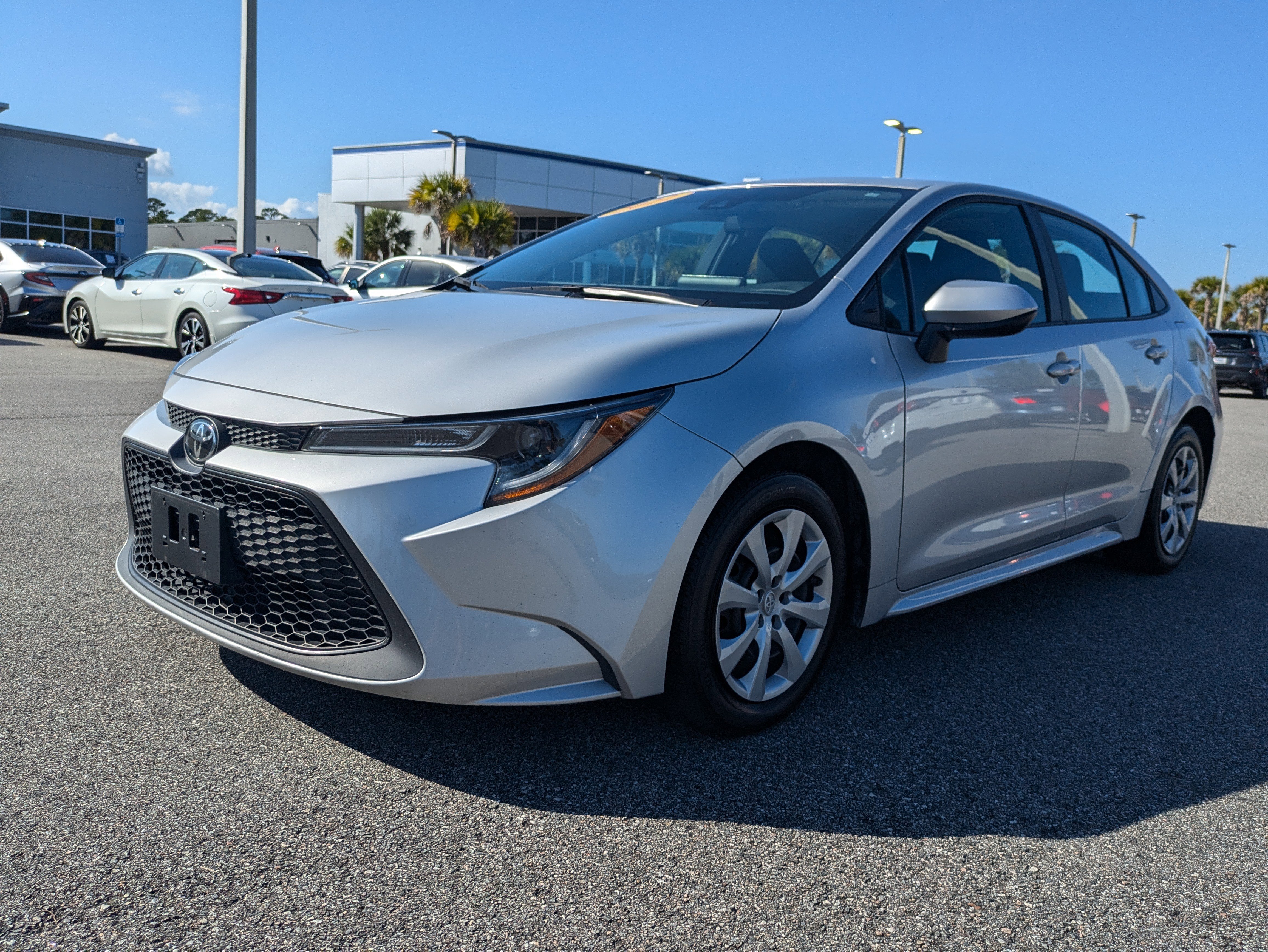 Used 2022 Toyota Corolla LE image 8