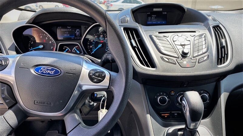 Used 2016 Ford Escape S FWD image 9