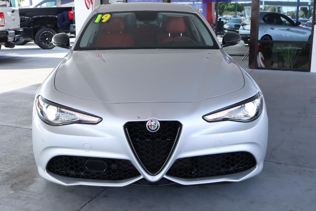 Used 2019 Alfa Romeo Giulia RWD image 13