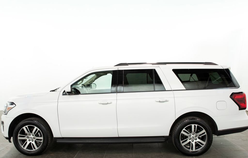Used 2024 Ford Expedition Max Limited AWD/4WD image 5