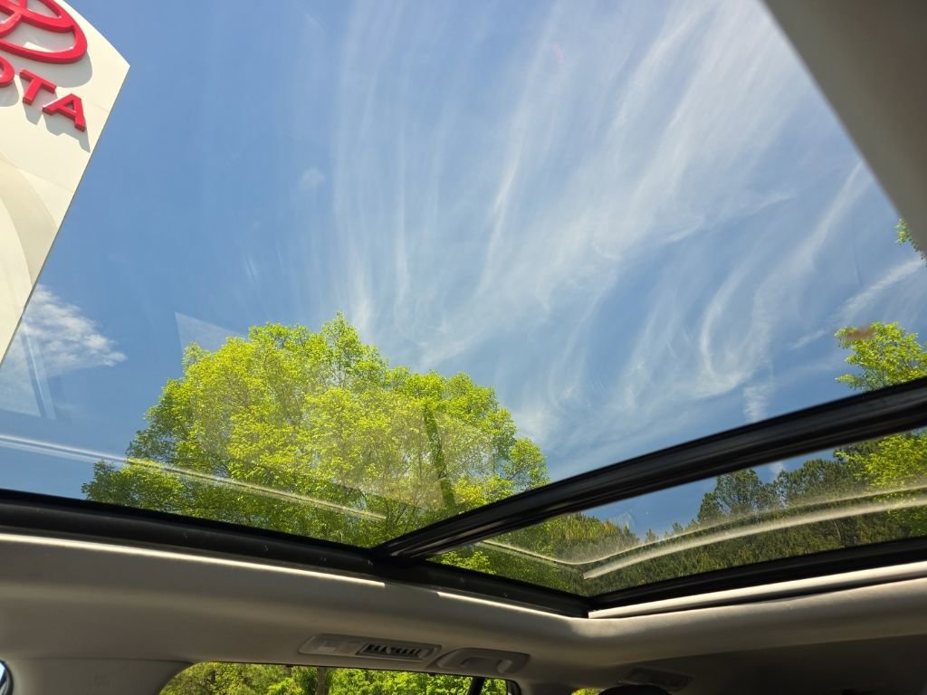 Used 2024 Toyota Grand Highlander XLE image 35