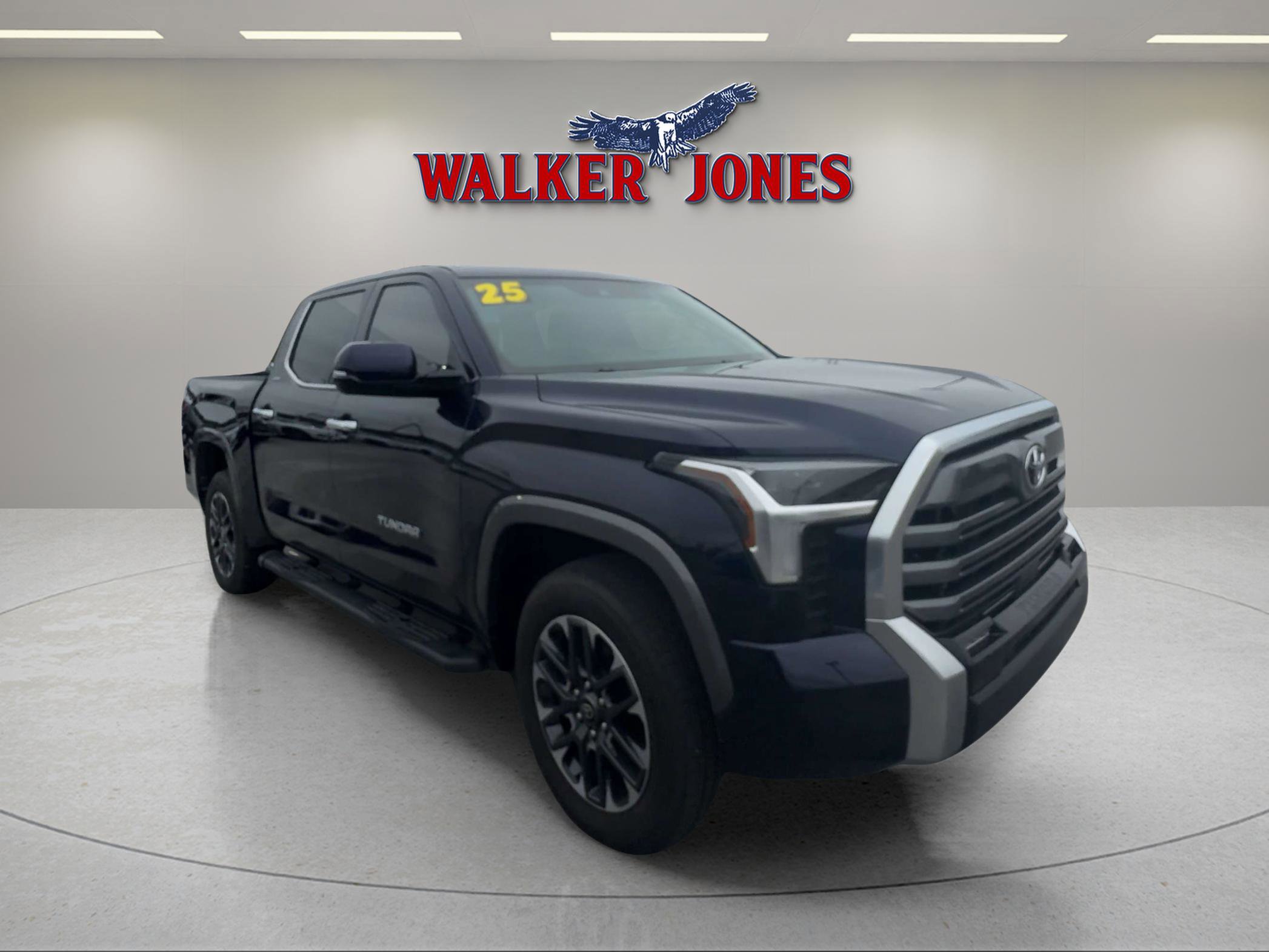 Used 2025 Toyota Tundra Limited image 1