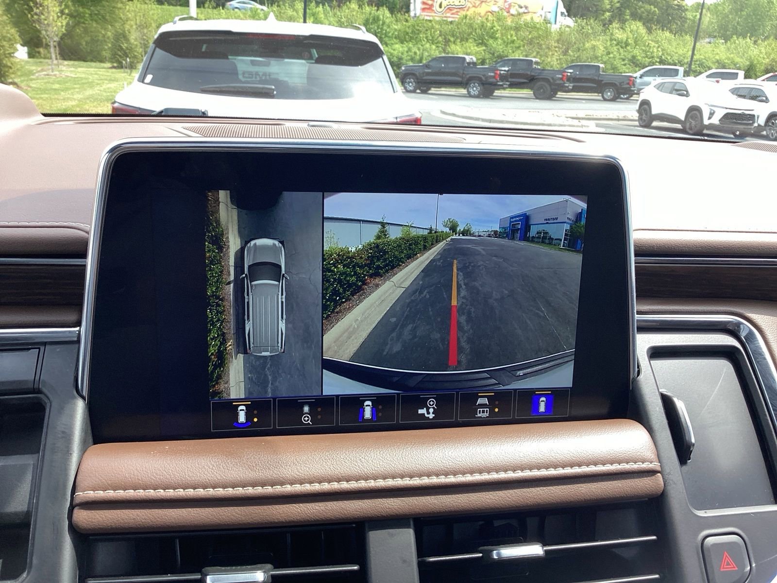 Used 2022 Chevrolet Tahoe High Country image 17