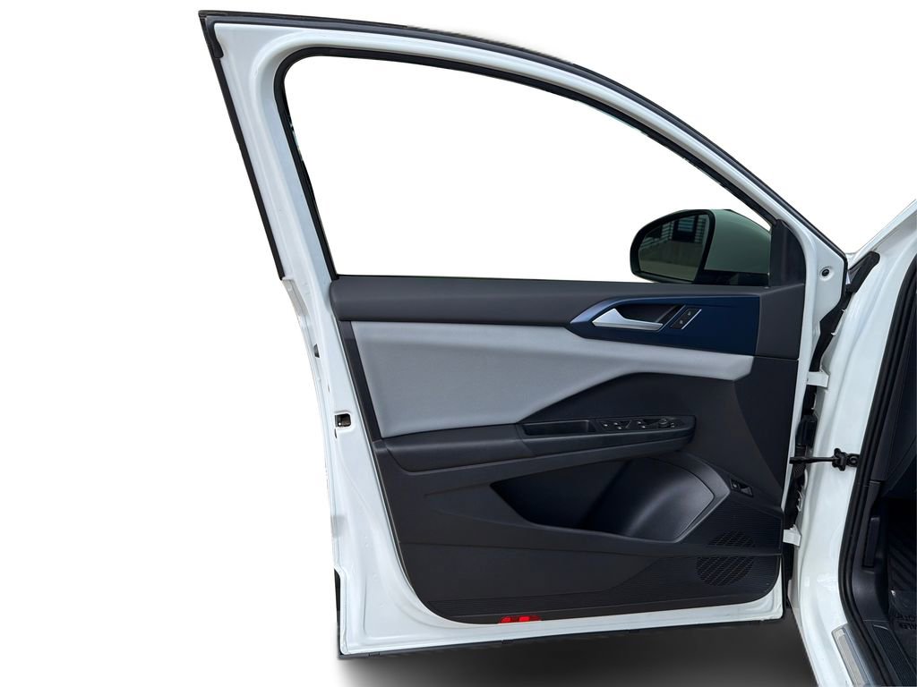 Used 2022 Volkswagen Taos SE image 20
