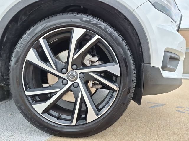 Used 2020 Volvo XC40 T5 R-Design AWD/4WD image 24
