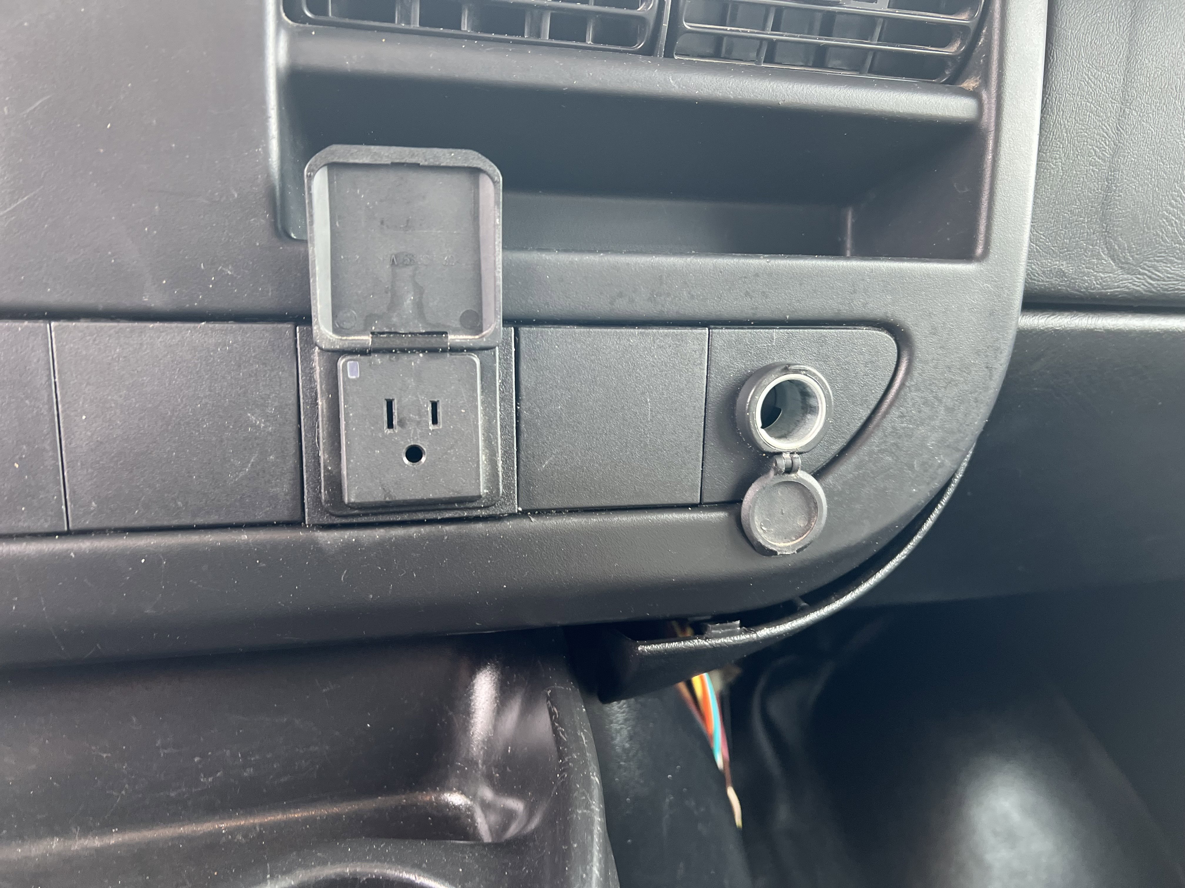 Used 2016 Chevrolet Express 3500 image 21