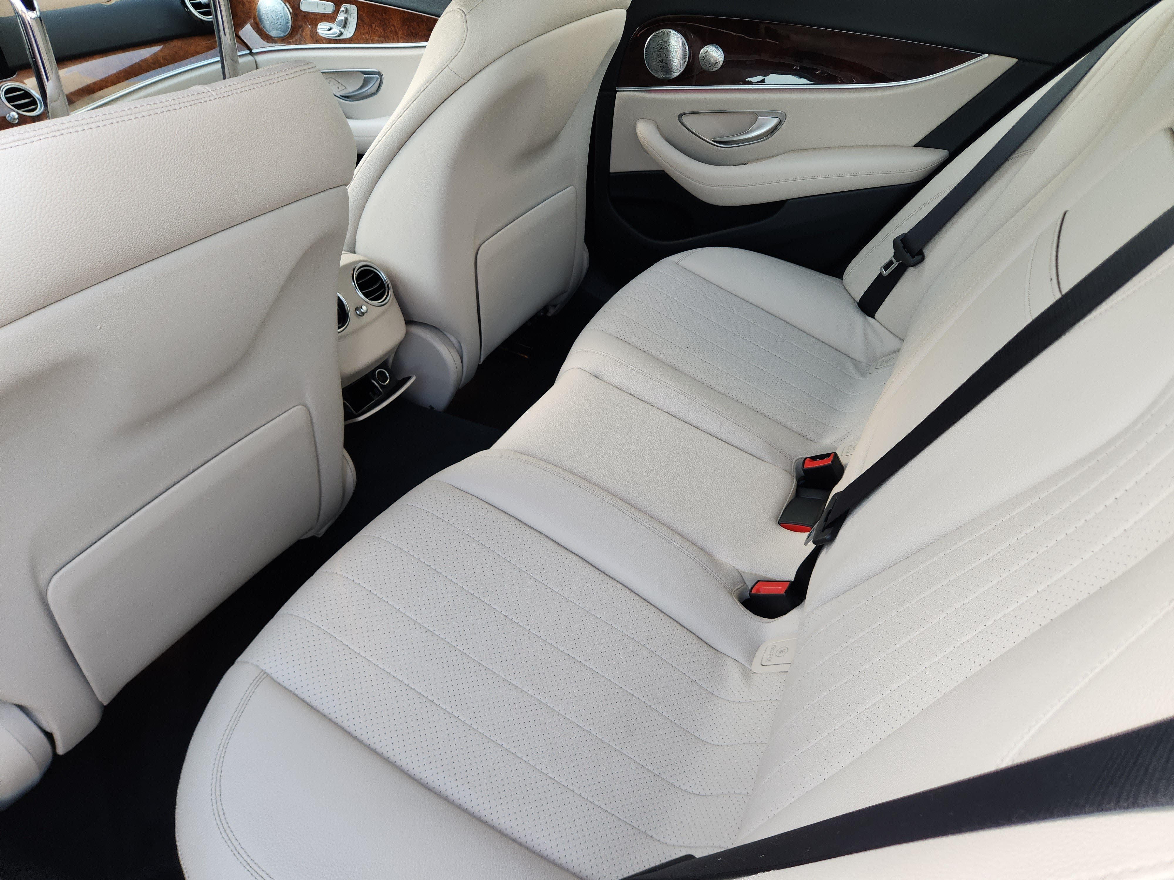 Used 2018 Mercedes-Benz E 300 image 30