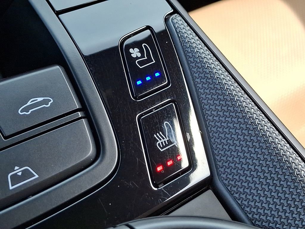 Certified 2023 Porsche 911 Carrera image 24