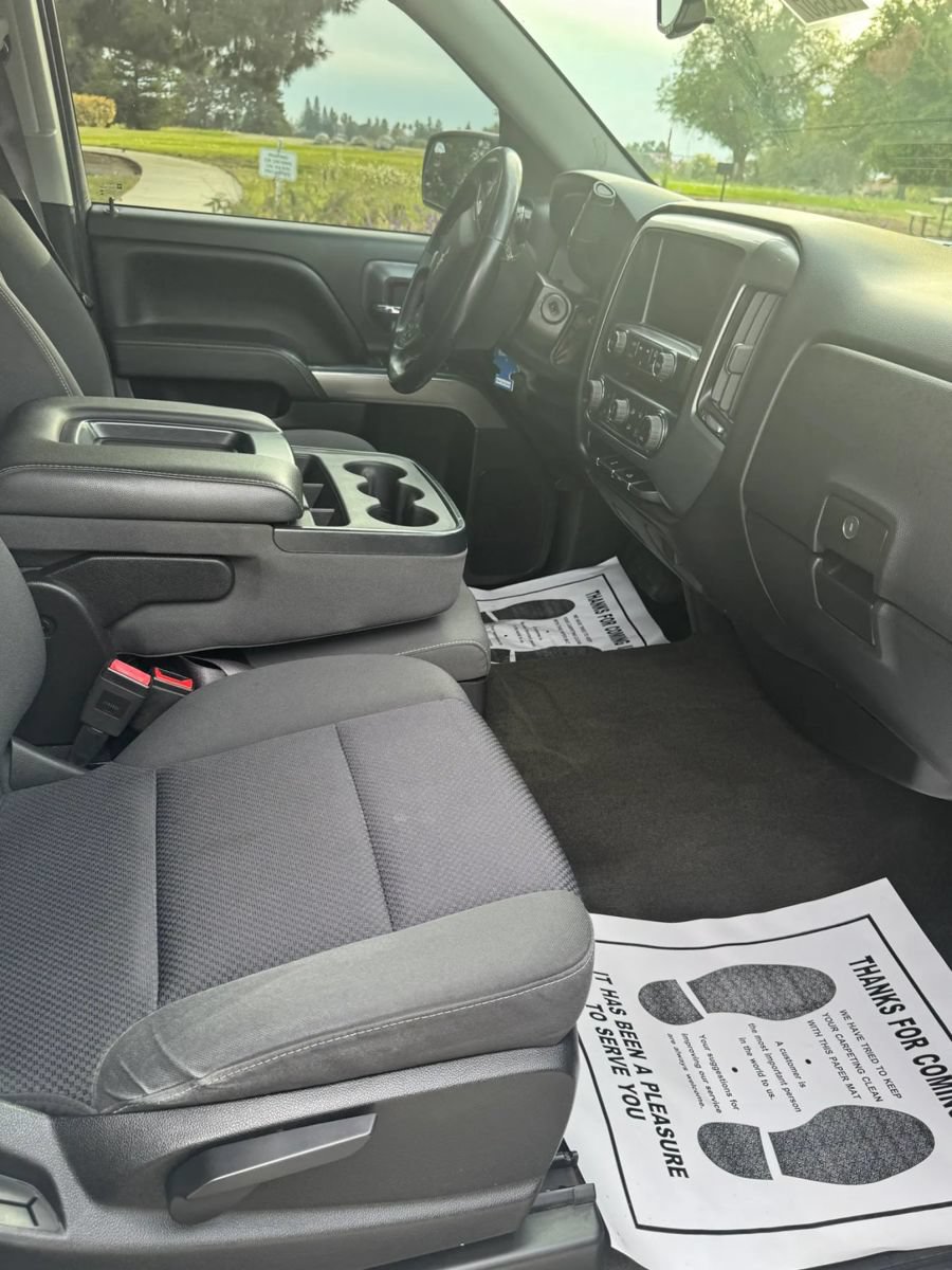 Used 2017 Chevrolet Silverado 1500 LT w/ All Star Edition AWD/4WD image 3