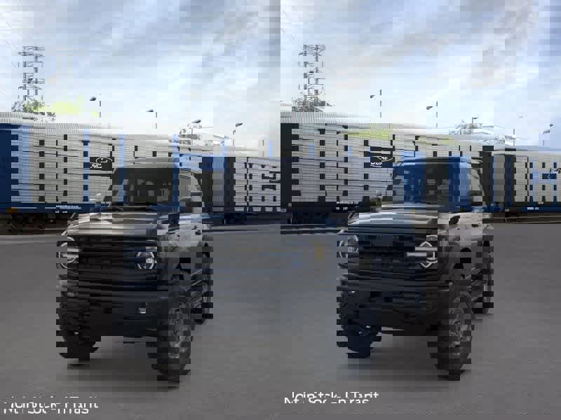 New 2025 Ford Bronco Outer Banks w/ Sasquatch Package image 2