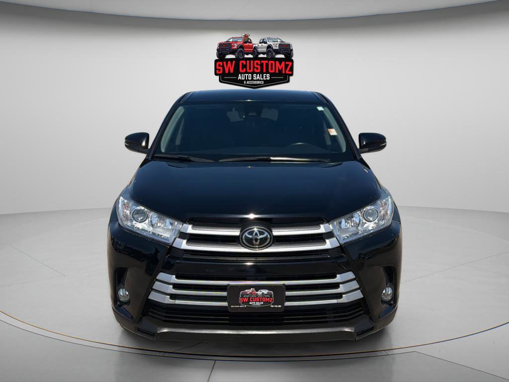 Used 2019 Toyota Highlander Plus image 2